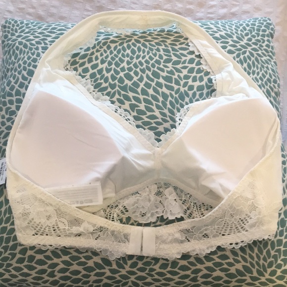 Lace halter bralette - Picture 2 of 2